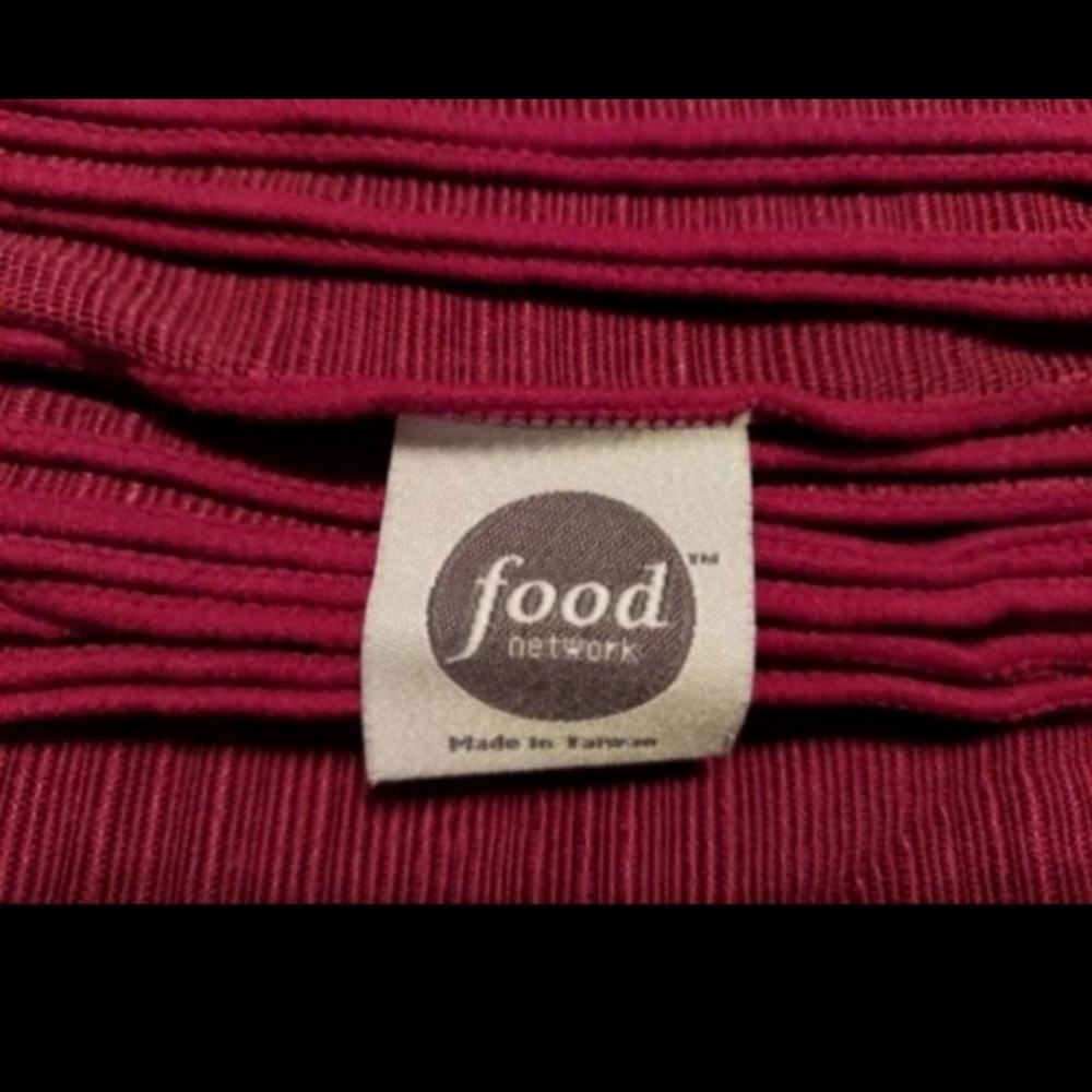 Y2k FOOD NETWORK HOME  CRANBERRY RED TEXTURED TABLECLOTH OBLONG 60 x 102 EUC!